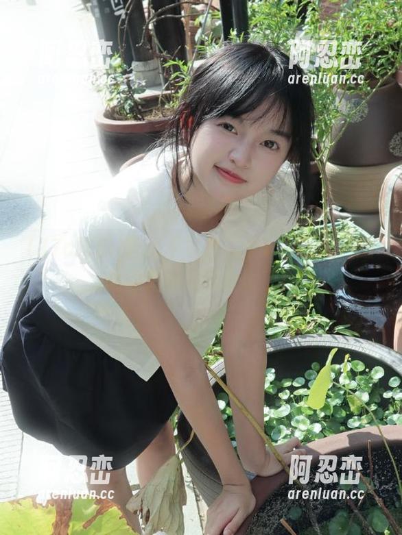 首页里居然有个17c吃瓜，激动得差点把零食倒了！