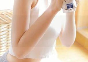 真想问问“51bl15”网站的编輯：你们的素材从哪儿来啊？