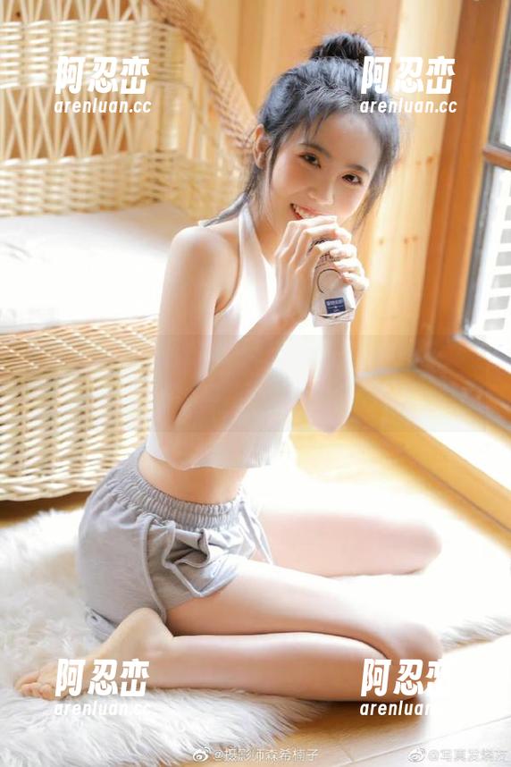 真想问问“51bl15”网站的编輯：你们的素材从哪儿来啊？