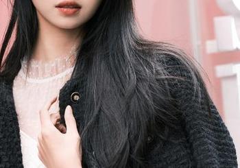 下载51免费吃瓜，瓜田李下，吃小瓜的同时，把大秘密都拿下！