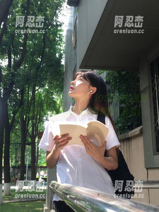 下载51吃瓜，iOS用户的荒野求生指南：潜伏在网路的戏剧性体验！