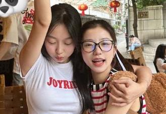 51吃瓜发布的今日吃瓜网：看完我以为值班的小狗跑去开会了！