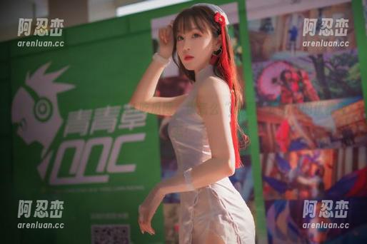 不下载51吃瓜网，你怎么“观看”我吃瓜的优雅姿态！
