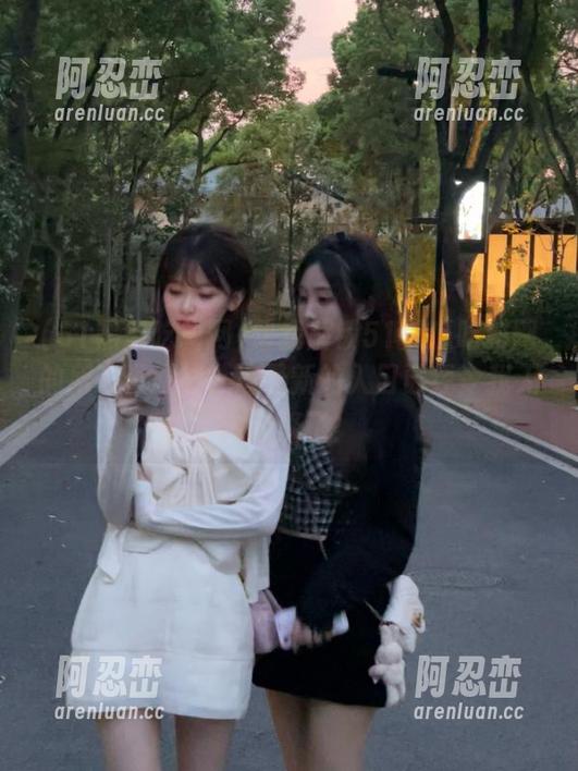 帮我解锁51黑瓜吃料网的所有资源吧，这最新的入口已经令我无从选择了！