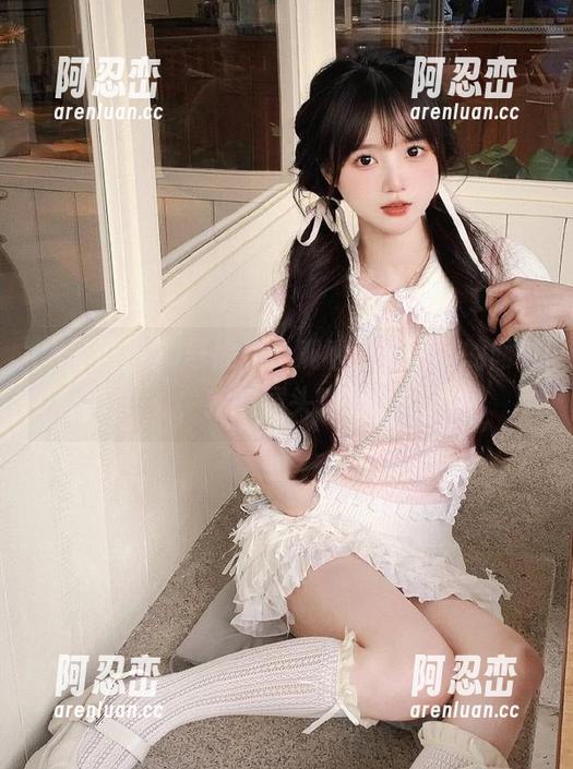 8哥黑料，观看这出闹剧的同时，我的眉头略皱。