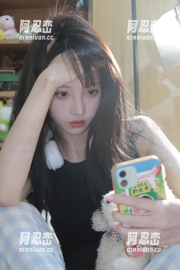 91吃瓜app官网更新了，唉，瓜味依旧，闹心的设计让我哑口无言。