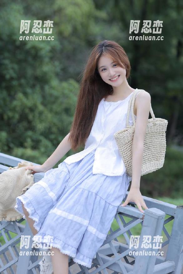 听说今日瓜甜滋滋，难以抗拒，快来91吃瓜入口满足你的好奇心！