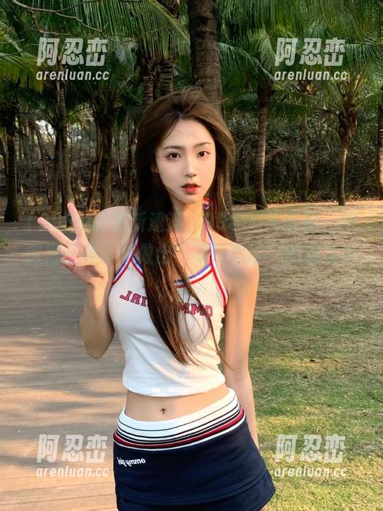 更新速递：998su告诉你，如何用三种食材做出“不可思议”的魔法大餐。