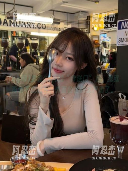 发现CG网的“传送门”后，我就再也不想出去，外面的世界太严肃了。