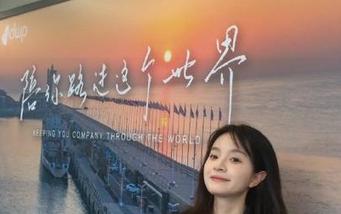 首页一直在推送这个hlw，难道我真的应该去下载吗？