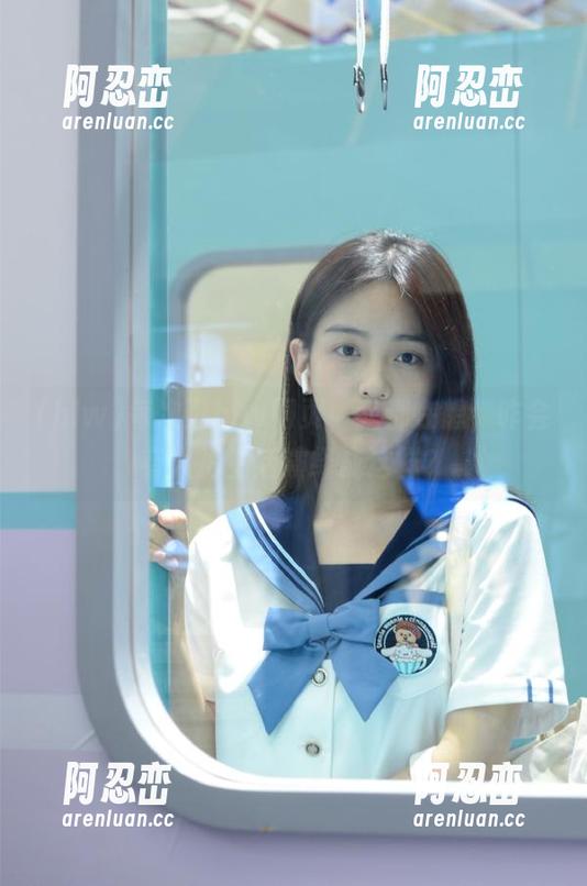 每次逛hlw网页，我都在想，咋会有人把生活演绎成这样？