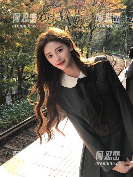 在五一吃瓜网址上，莫里秀的黑料撕破了假面具！