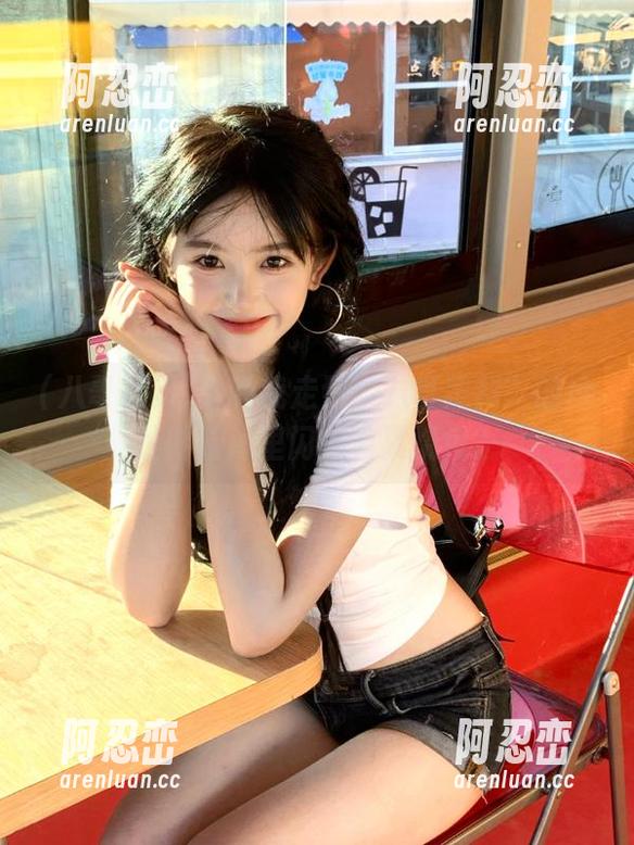 为啥我走到“八哥黑料”的地址时脑海里闪烁着叉烧包？