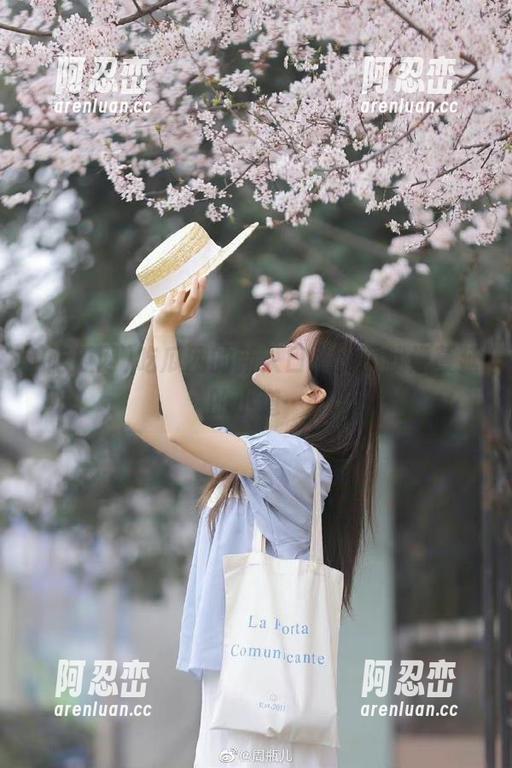 吃瓜网的新入口，资源就像蔓延的小道…