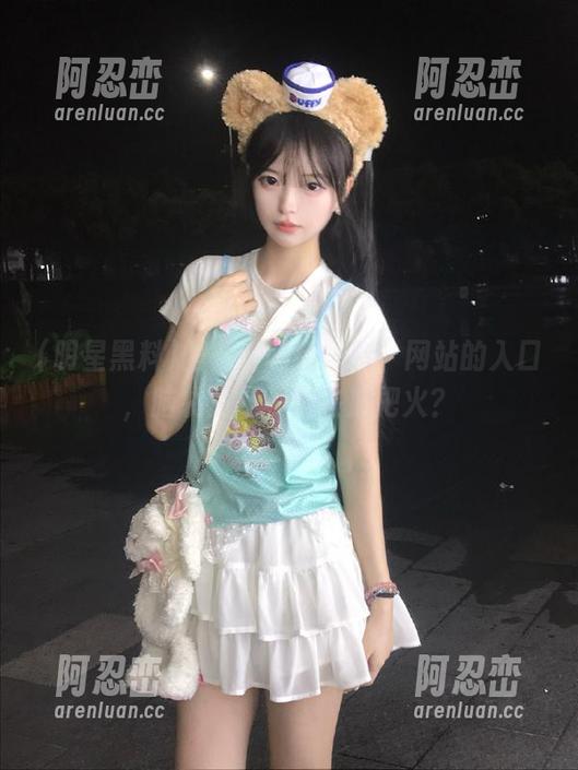 困在“明星黑料”网站的入口，脑袋里是不是该加把火？