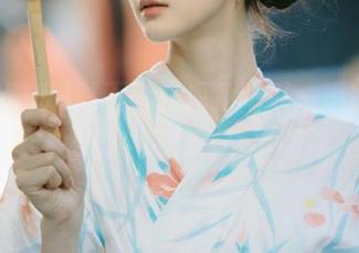 时不时去海角吃瓜，观看潮流八卦，心中总有一个小期待。
