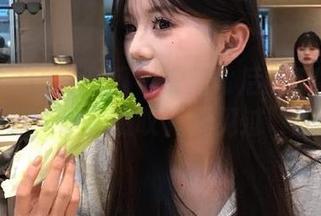 吃瓜老虎菜背后的51黑料不打烊资源，让人感叹“没见过”的嘴巴！
