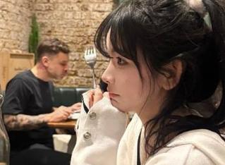 入口在哪？万里长征黑料不打烊更新得跟不上网速，急得我直转圈。