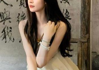 暧昧发现！“黑料吃瓜网”发布了个超级热的瓜，连我家猫都过来偷看了！