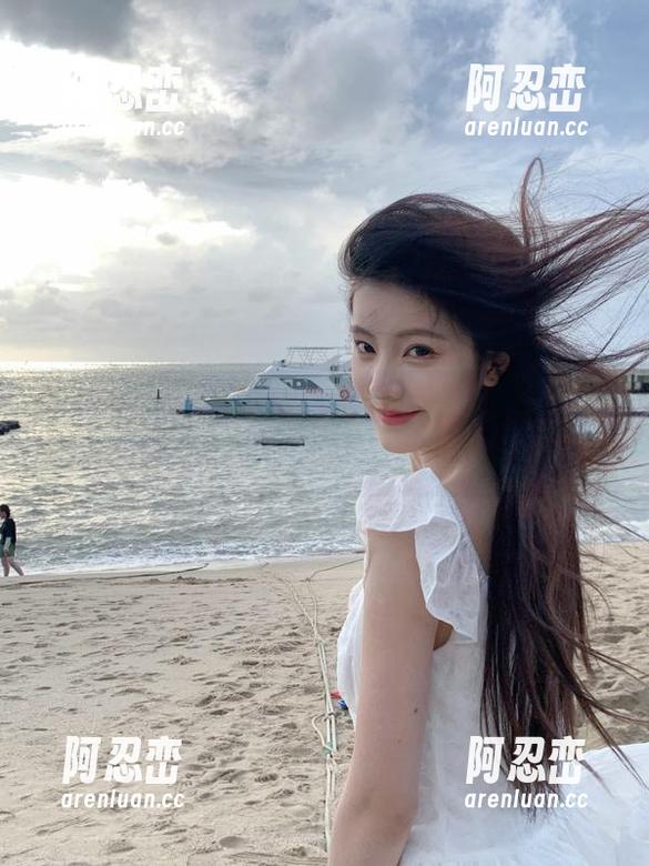 黑料爆料网苹果版，一个月四次更新：挖瓜从早做到晚！
